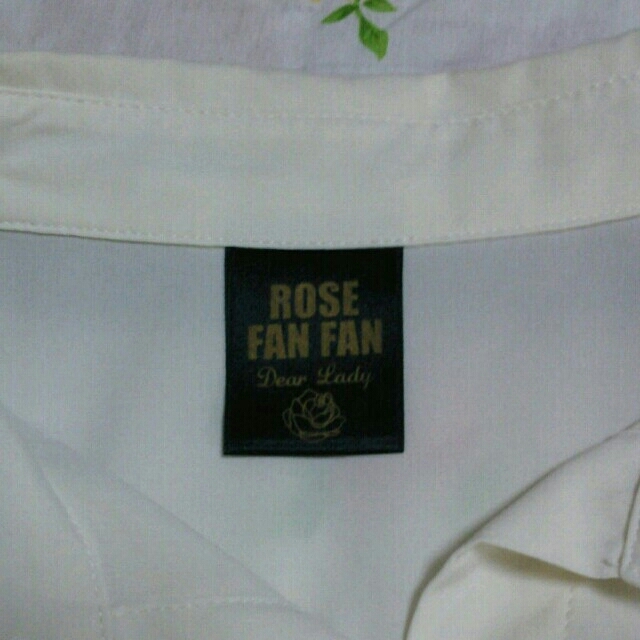 ROSE FANFAN(ローズファンファン)のダーリンシャツ レディースのトップス(シャツ/ブラウス(長袖/七分))の商品写真