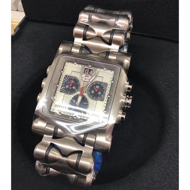 Oakley(オークリー)のオークリー ミニッツマシーン クロノグラフ メンズの時計(腕時計(アナログ))の商品写真