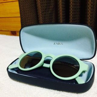 ザラ(ZARA)のZARA カラーフレームサングラス(サングラス/メガネ)