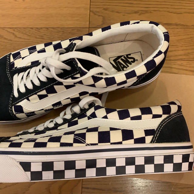 VANS(ヴァンズ)のVANS OLD SKOOL 未使用デッドストック ネイビー 9H メンズの靴/シューズ(スニーカー)の商品写真