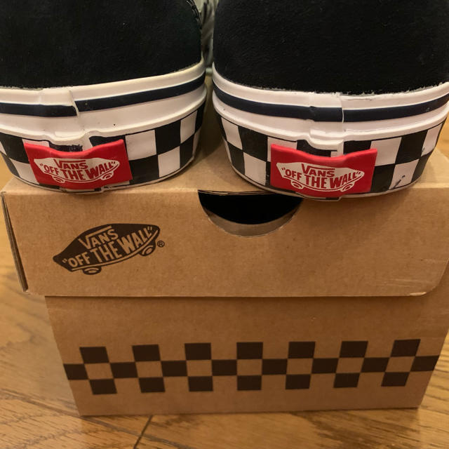 VANS(ヴァンズ)のVANS OLD SKOOL 未使用デッドストック ネイビー 9H メンズの靴/シューズ(スニーカー)の商品写真