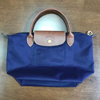 ロンシャン(LONGCHAMP)のLongchampバッグ ネイビー M(ハンドバッグ)