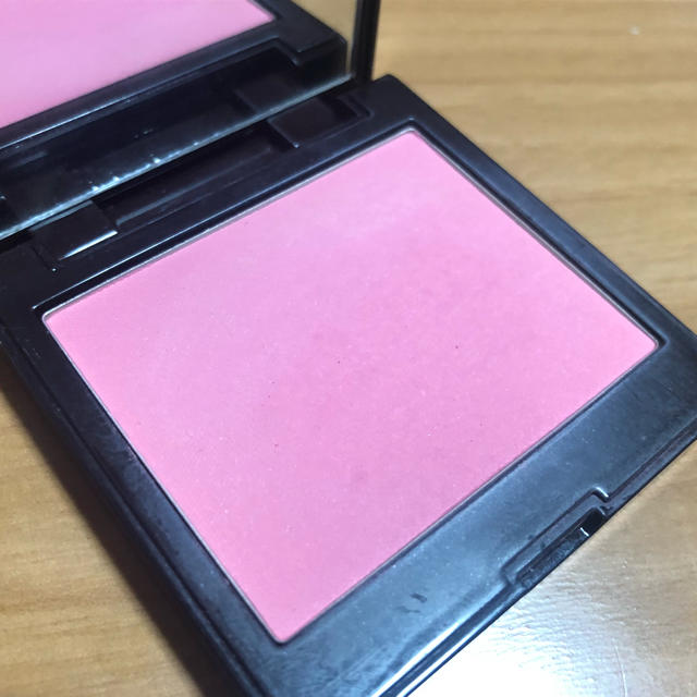 laura mercier(ローラメルシエ)のローラメルシエ  チーク ストロベリー コスメ/美容のベースメイク/化粧品(チーク)の商品写真