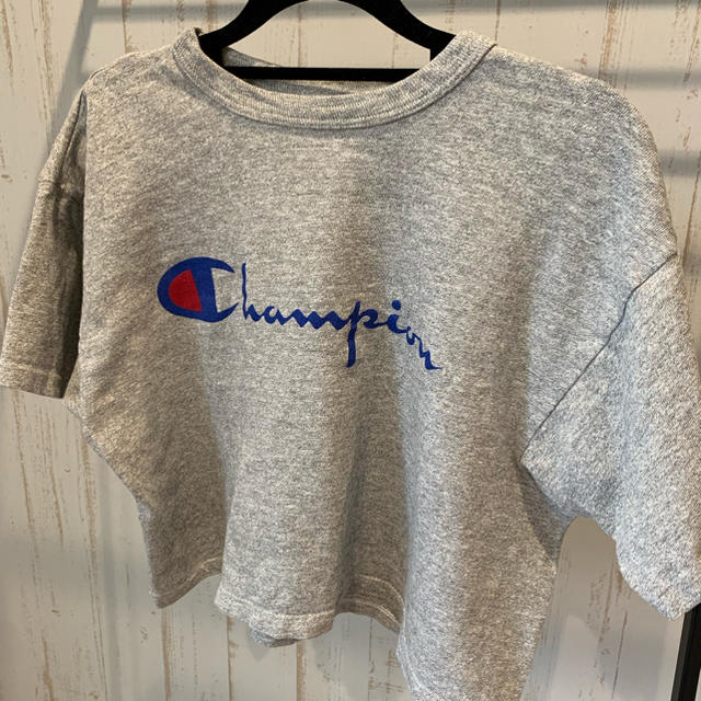 Champion(チャンピオン)のChampionショート丈Tシャツ レディースのトップス(Tシャツ(半袖/袖なし))の商品写真