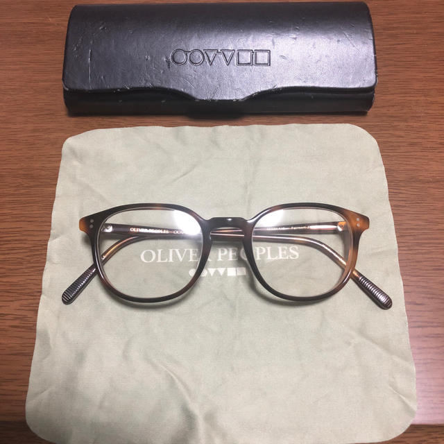 OLIVER PEOPLES オリバーピープルズ（度なし）美品 レディースのファッション小物(サングラス/メガネ)の商品写真