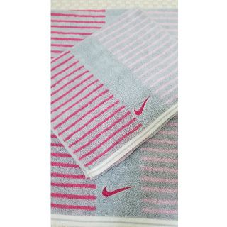 ナイキ(NIKE)の【apricot様専用ページ】　　ナイキ  　バスタオル&スポーツタオル(タオル/バス用品)