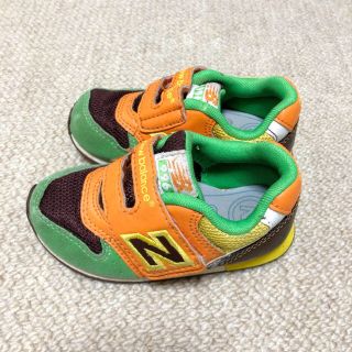 ニューバランス(New Balance)のニューバランス☆マルチカラーが可愛い人気の996☆サイズ13.5cm(スニーカー)