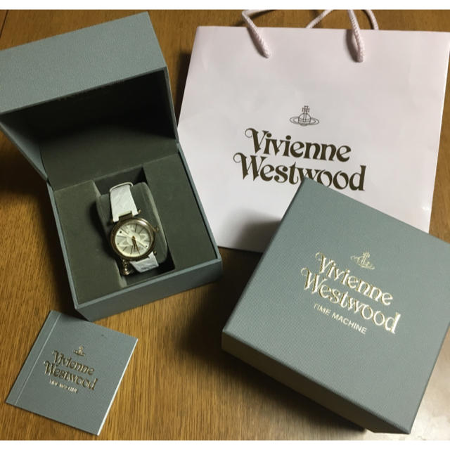 Vivienne Westwood(ヴィヴィアンウエストウッド)のポポロ様　専用 レディースのファッション小物(腕時計)の商品写真