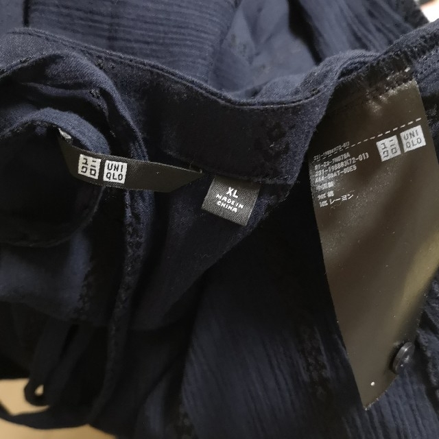 UNIQLO(ユニクロ)のユニクロ  コットンドビーロングシャツ　ネイビー　7分袖　大きいサイズ　未使用 レディースのワンピース(ロングワンピース/マキシワンピース)の商品写真