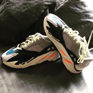 アディダス(adidas)のYeezy 700 WAVE RUNNER(スニーカー)