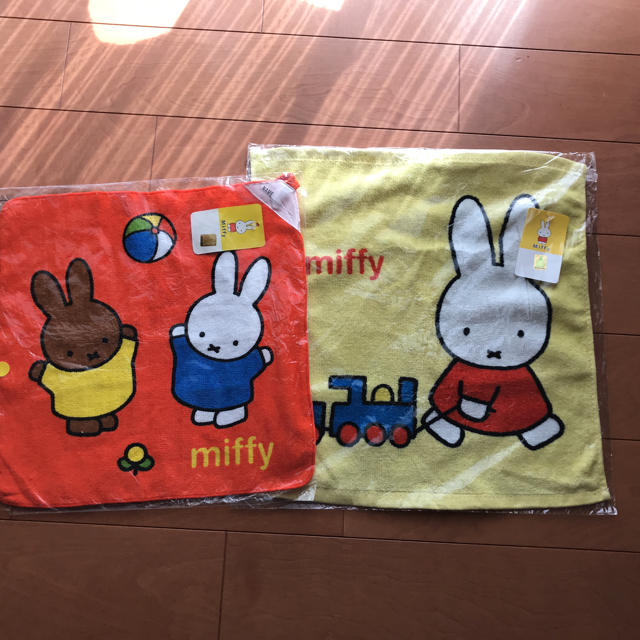 miffy タオル2枚 エンタメ/ホビーのアニメグッズ(タオル)の商品写真