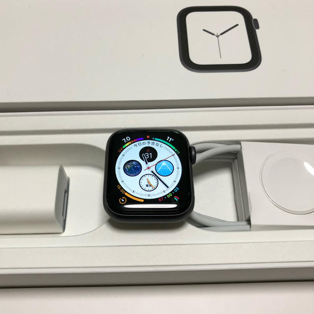 Apple Watch(アップルウォッチ)のApple Watch series 4 Cellular 美品です‼︎ メンズの時計(腕時計(デジタル))の商品写真