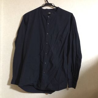 ユニクロ(UNIQLO)のUNIQLO✳︎ シャツ ノーカラーシャツ ユニクロ ネイビー 紺(シャツ)