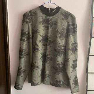 ザラ(ZARA)のzara 新品未使用！トップス (カットソー(長袖/七分))