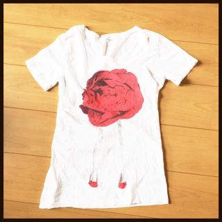 エモダ(EMODA)の★ローズプリントＴシャツ(Tシャツ(半袖/袖なし))