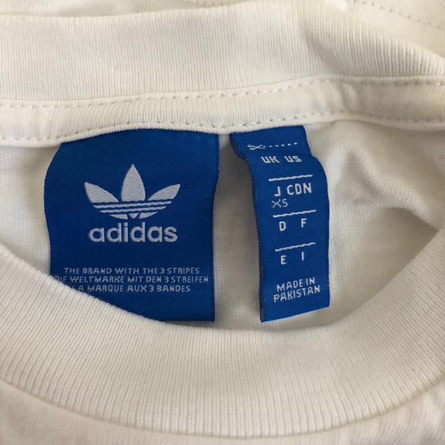 adidas(アディダス)のadidas ロゴTシャツ レディースのトップス(Tシャツ(半袖/袖なし))の商品写真