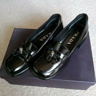 プラダ(PRADA)のPRADA  プラダ　シューズ(ローファー/革靴)