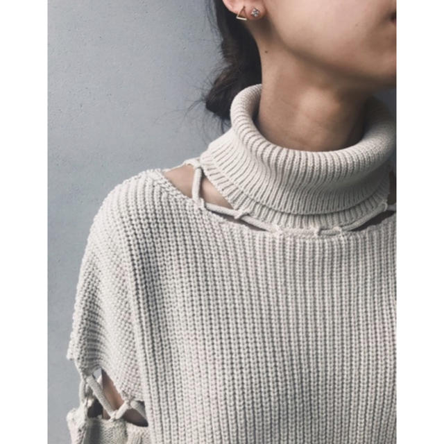 Ameri VINTAGE(アメリヴィンテージ)の完売商品 CONNECT TURTLE NECK KNIT アメリ レディースのトップス(ニット/セーター)の商品写真