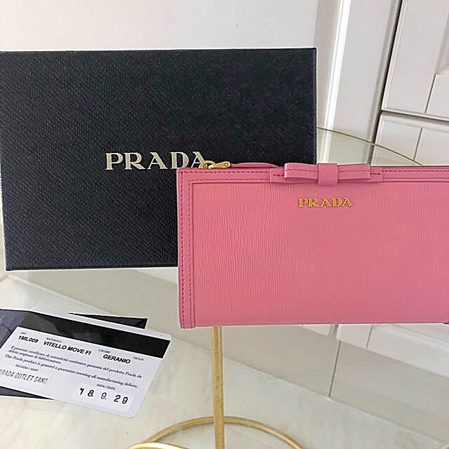 専用  PRADA  財布