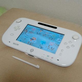 ウィーユー(Wii U)の任天堂　wiiu　ゲームパッド白　正常動作確認済　タッチペン付(家庭用ゲーム機本体)
