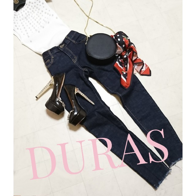 DURAS(デュラス)のDURAS カットオフ スキニー デニム レディースのパンツ(デニム/ジーンズ)の商品写真