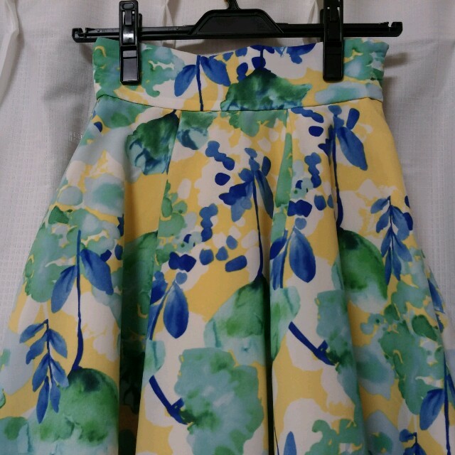 MERCURYDUO(マーキュリーデュオ)のマーキュリー花柄スカート レディースのスカート(ミニスカート)の商品写真