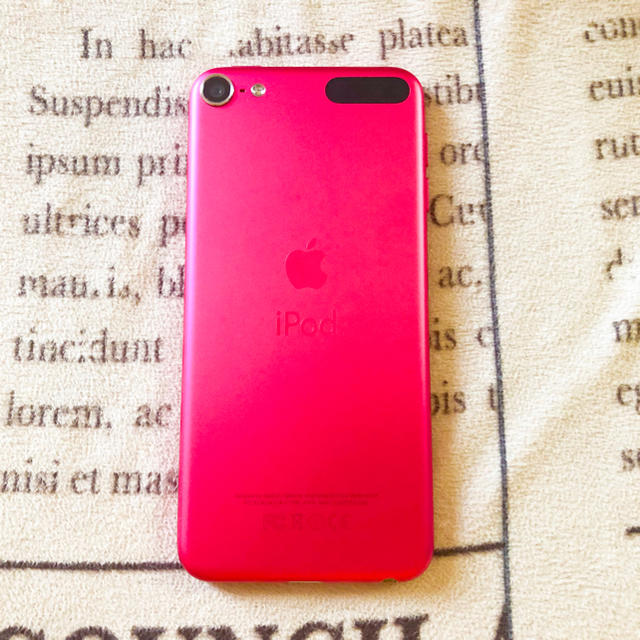 Apple(アップル)の美品‼️iPod touch 64GB スマホ/家電/カメラのオーディオ機器(ポータブルプレーヤー)の商品写真