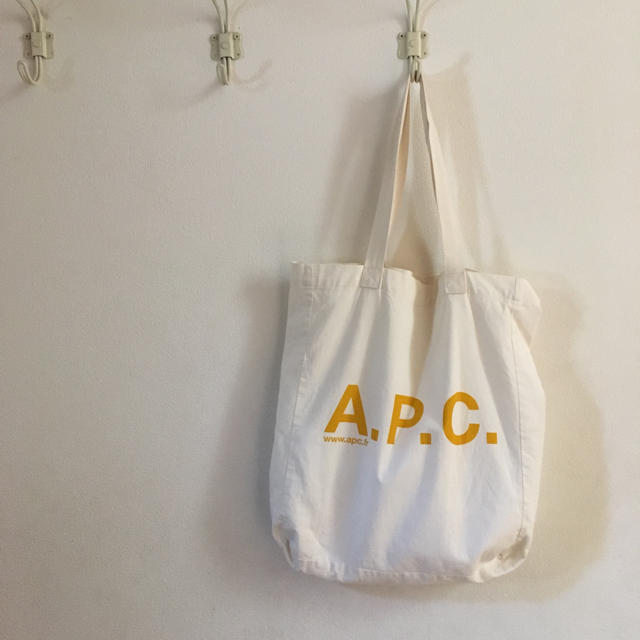 a.p.c トートバッグ レディースのバッグ(トートバッグ)の商品写真