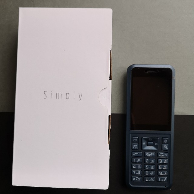 Softbank(ソフトバンク)の【新品】Simply 603 Si　★ダークブルー★SIMロック解除 スマホ/家電/カメラのスマートフォン/携帯電話(携帯電話本体)の商品写真