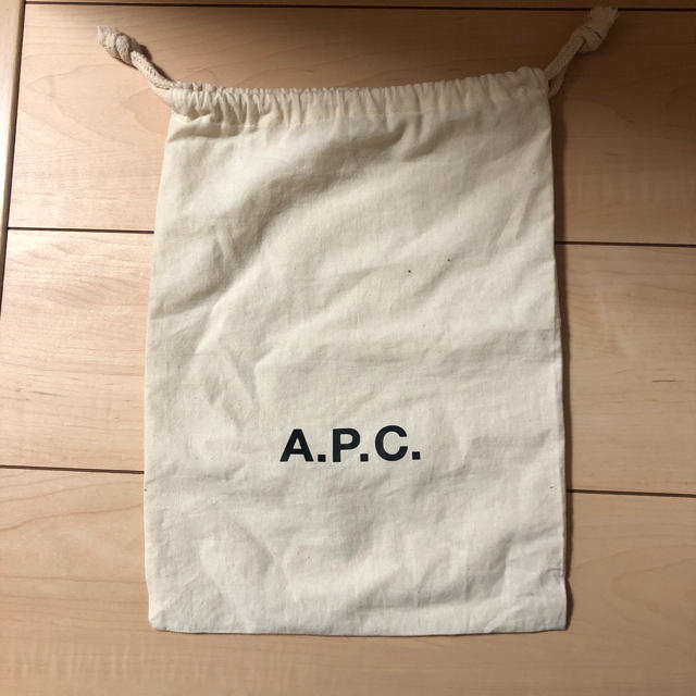 A.P.C(アーペーセー)のA.P.C 巾着 レディースのバッグ(ショップ袋)の商品写真