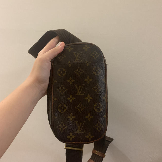 LOUIS VUITTON - Louis Vuitton ウエストバッグの+