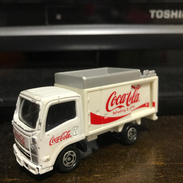 コカ・コーラ(コカコーラ)のトミカ コカコーラ エンタメ/ホビーのおもちゃ/ぬいぐるみ(ミニカー)の商品写真