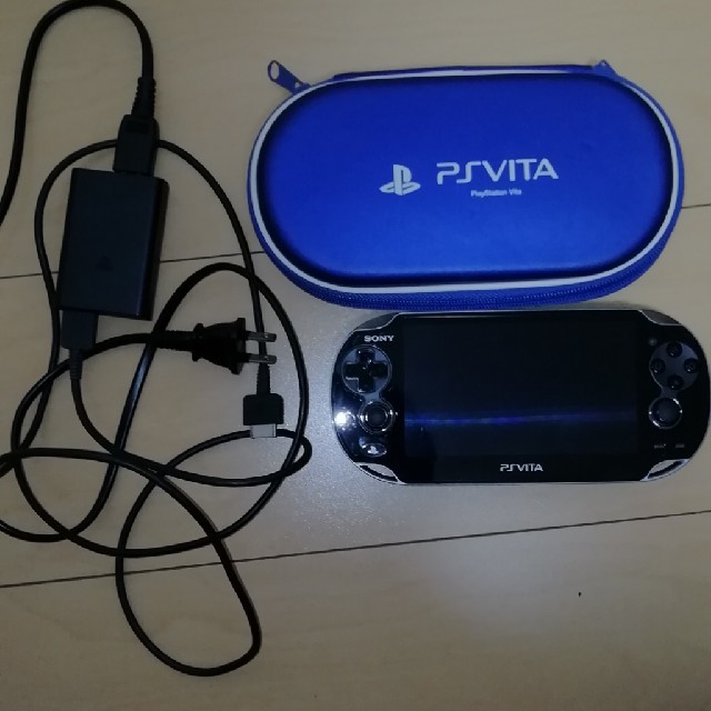 PlayStation Vita本体(PCH-1100)32GBメモリーカード 1