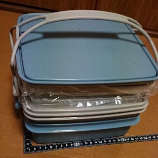 タッパーウェア 新品未使用 お弁当 二段(弁当用品)