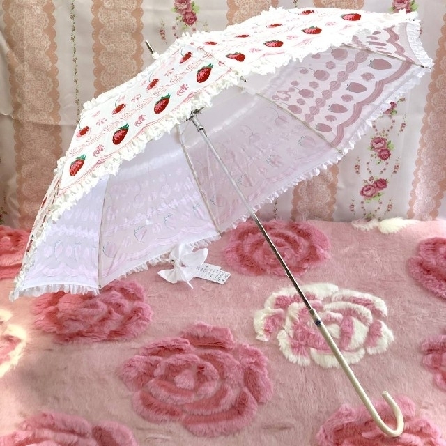 Angelic Pretty(アンジェリックプリティー)の【新品】ホイップチェリーベリーアンブレラ(シロ×アカ) レディースのファッション小物(傘)の商品写真