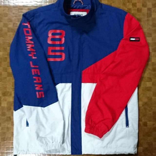 TOMMY HILFIGER(トミーヒルフィガー)の●人気●良品● TOMMY JEANS ナイロンジャケット マルチ size:L メンズのジャケット/アウター(ナイロンジャケット)の商品写真