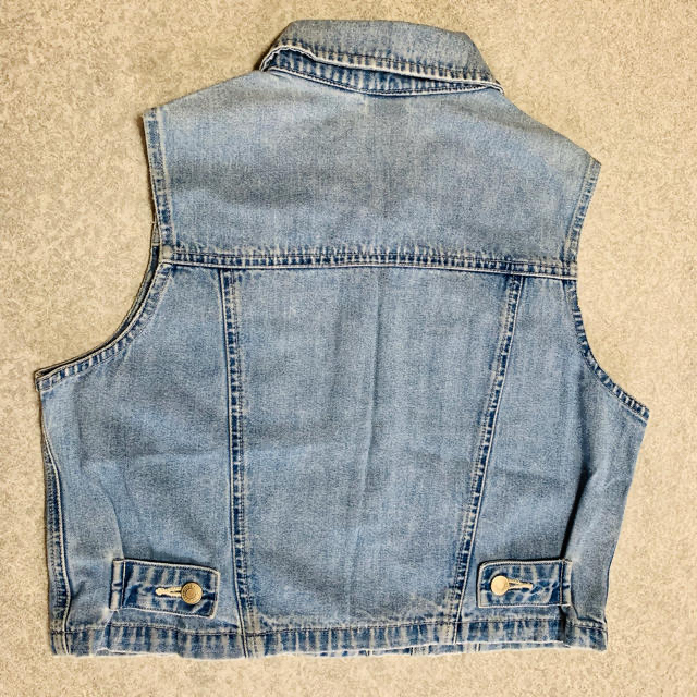 GAP(ギャップ)のＧＡＰ   デニムベスト キッズ/ベビー/マタニティのキッズ服男の子用(90cm~)(ジャケット/上着)の商品写真