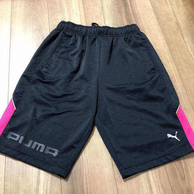 PUMA(プーマ)の7月末までの出品！PUMA♡ジャージ♡ハーパン♡ピンク レディースのパンツ(ハーフパンツ)の商品写真