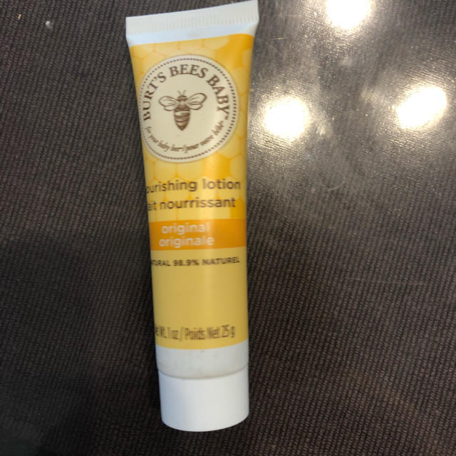 BURT'S BEES(バーツビーズ)のBURTS BEES⭐️保湿クリーム コスメ/美容のベースメイク/化粧品(その他)の商品写真