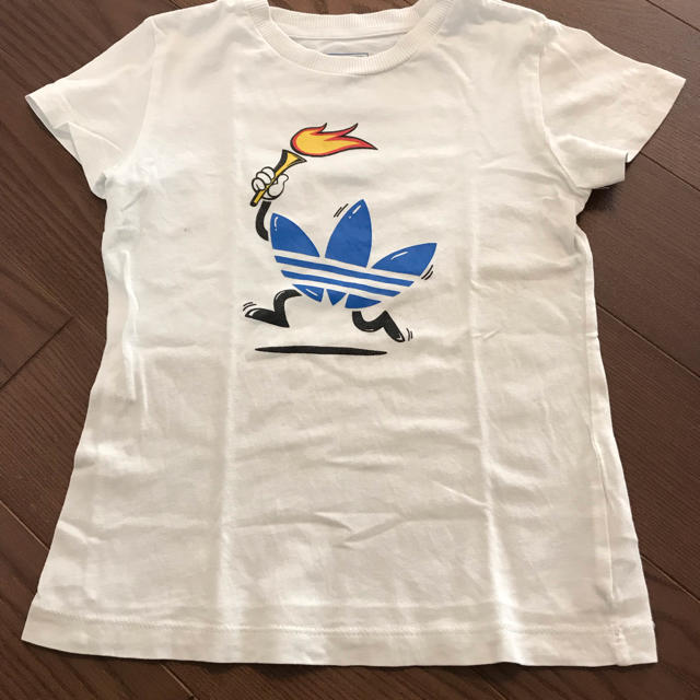 adidas(アディダス)のアディダスオリジナル Tシャツ 110 キッズ/ベビー/マタニティのキッズ服男の子用(90cm~)(Tシャツ/カットソー)の商品写真