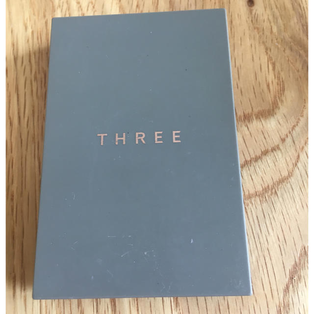 THREE(スリー)のTHREE アイパレット 10 コスメ/美容のベースメイク/化粧品(アイシャドウ)の商品写真