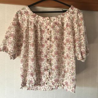 アーベーセーアンフェイス(abc une face)の【最終値下げ】花柄トップス🌻(シャツ/ブラウス(長袖/七分))