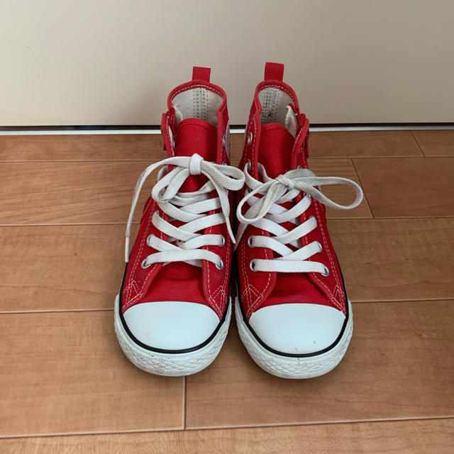 CONVERSE(コンバース)のコンバース ハイカットスニーカー 赤 キッズ/ベビー/マタニティのキッズ靴/シューズ(15cm~)(スニーカー)の商品写真