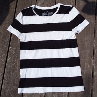 ムジルシリョウヒン(MUJI (無印良品))の白黒ボーダーＴシャツＳsize(Tシャツ(半袖/袖なし))