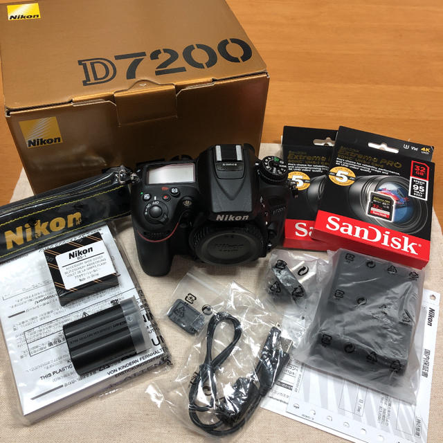 美品 Nikon ニコンD7200カメラ