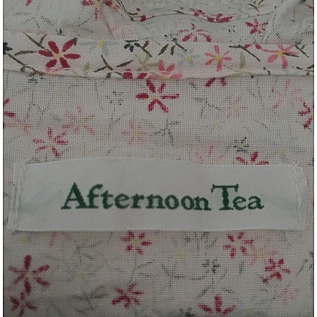 AfternoonTea(アフタヌーンティー)のアフタヌーンティー小花柄 シャツ レディースのトップス(シャツ/ブラウス(長袖/七分))の商品写真