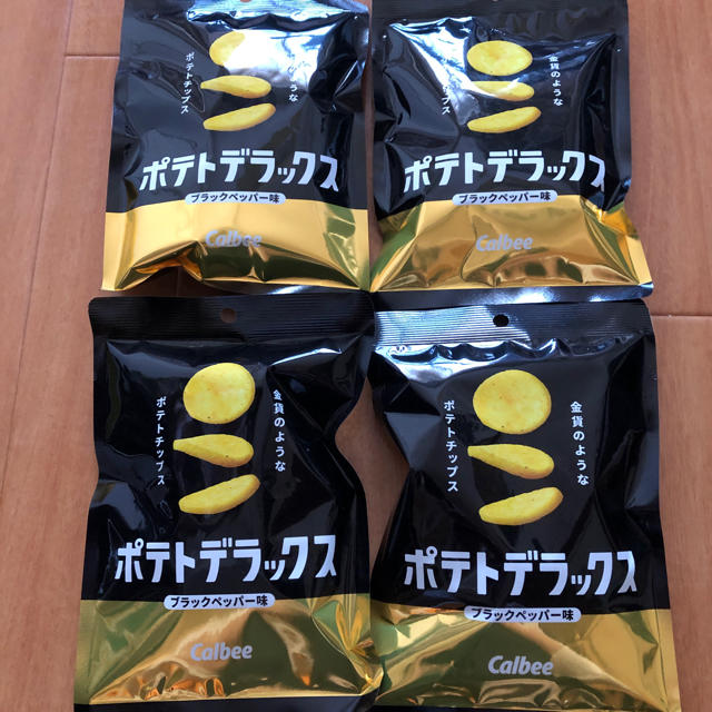 カルビー(カルビー)のポテトデラックス 食品/飲料/酒の食品(菓子/デザート)の商品写真