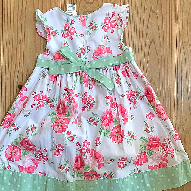 LAURA ASHLEY(ローラアシュレイ)のワンピース ローラアシュレイ キッズ/ベビー/マタニティのキッズ服女の子用(90cm~)(ワンピース)の商品写真