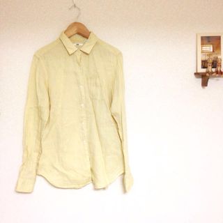 ユニクロ(UNIQLO)のリネンシャツ 優しいイエロー♡(シャツ/ブラウス(長袖/七分))