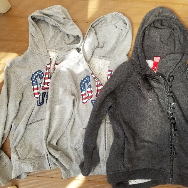 GAP Kids(ギャップキッズ)のGAP KIDS NIKE パーカー3点まとめ売り メンズのトップス(パーカー)の商品写真